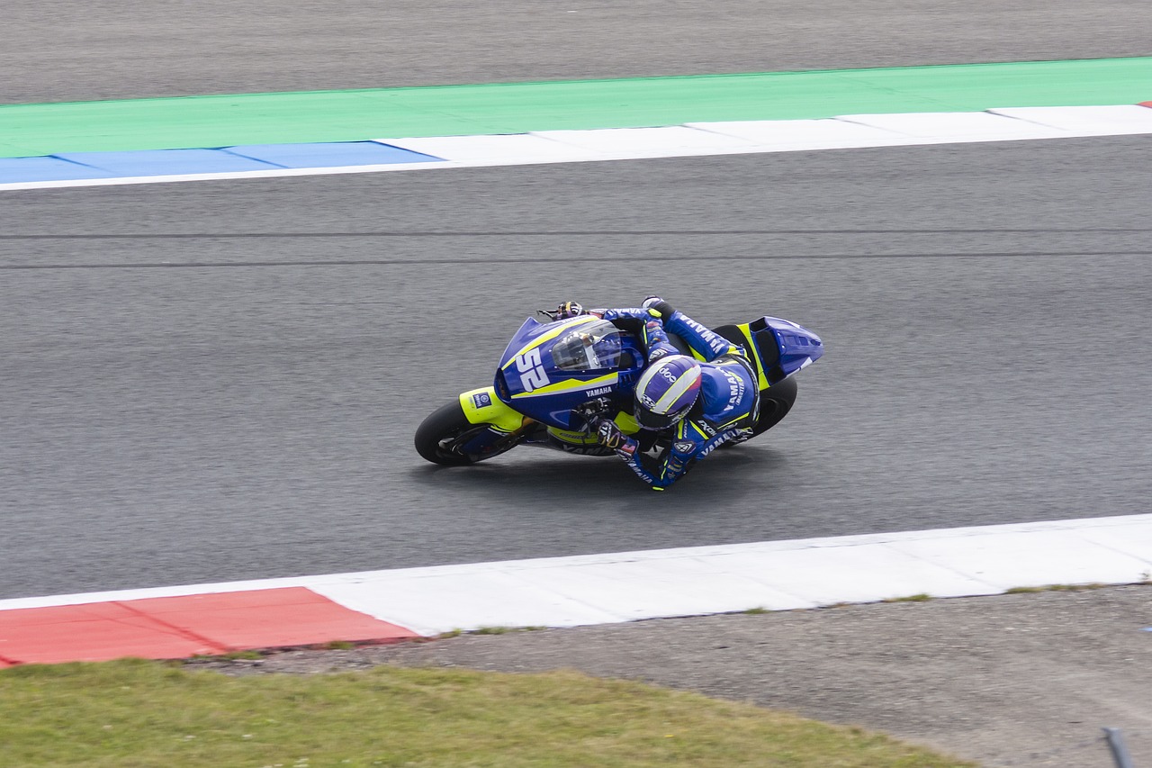 高擎“红旗”，奋进向“新”——中国一汽加速发展新质生产力观察.